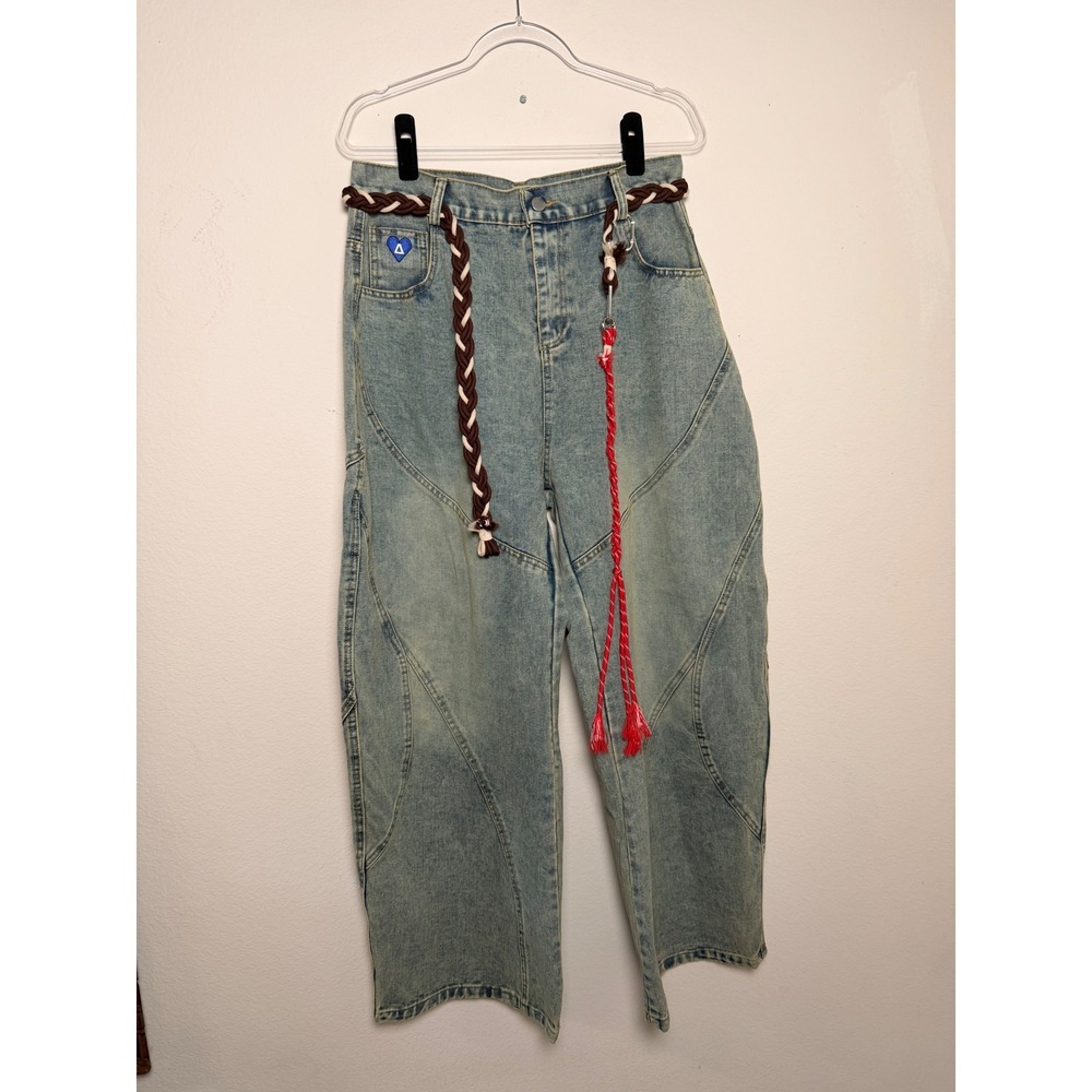 Aelfric Eden Streetwear Wide Leg Curved Panel Jeans Light Wash Blue Size 32 NWT